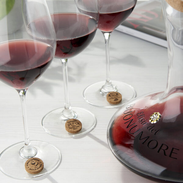 Decanter con tappo sfera e anelli  segna calice in sughero - immagine 3